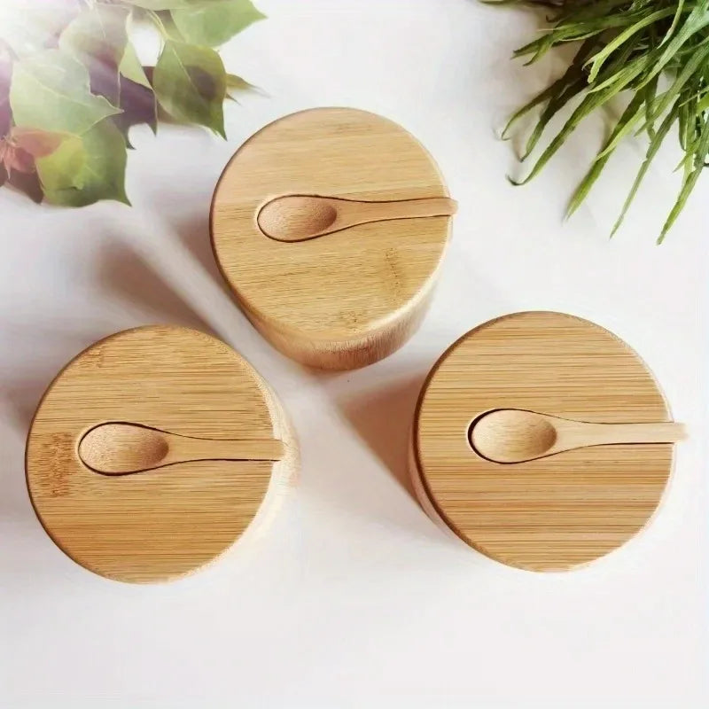 houten potje met lepel in deksel